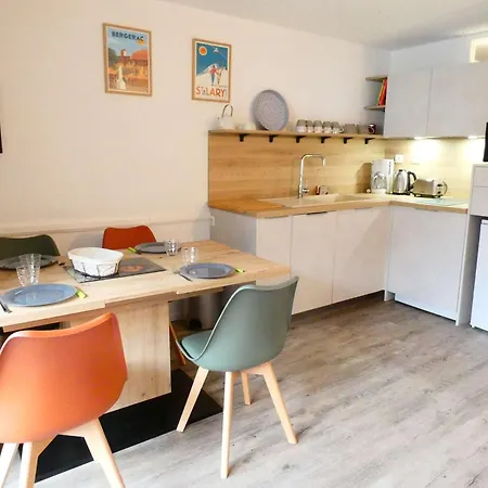 Confortable, Balcon Sud-ouest - 6 Pers. - Fr-1-457-608